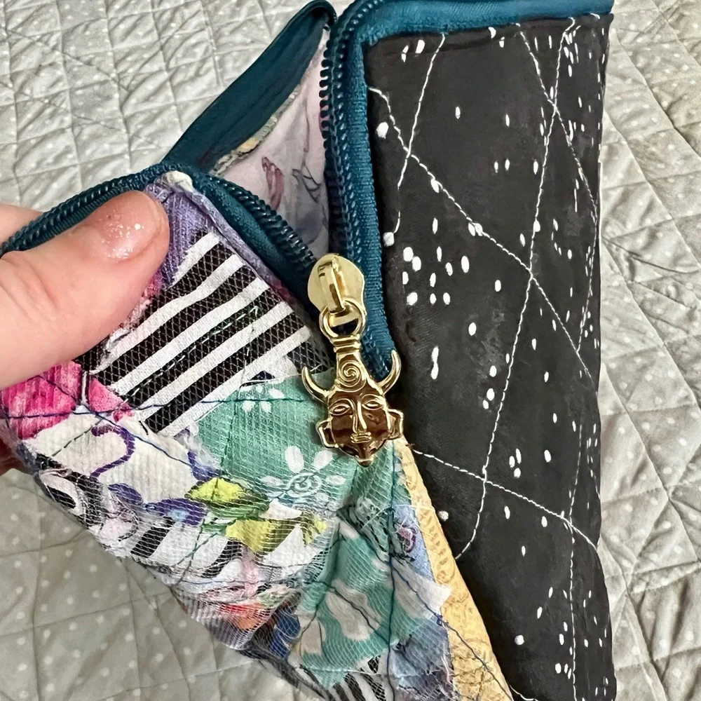 Quilted IPad Case - B&W Striped and Fruits